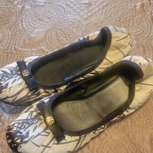 Tory Burch Women’s Neutral Printed Ballet Flats